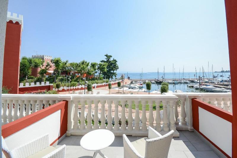 Hotel Villa Garuti Padenghe sul Garda Eksteriør billede