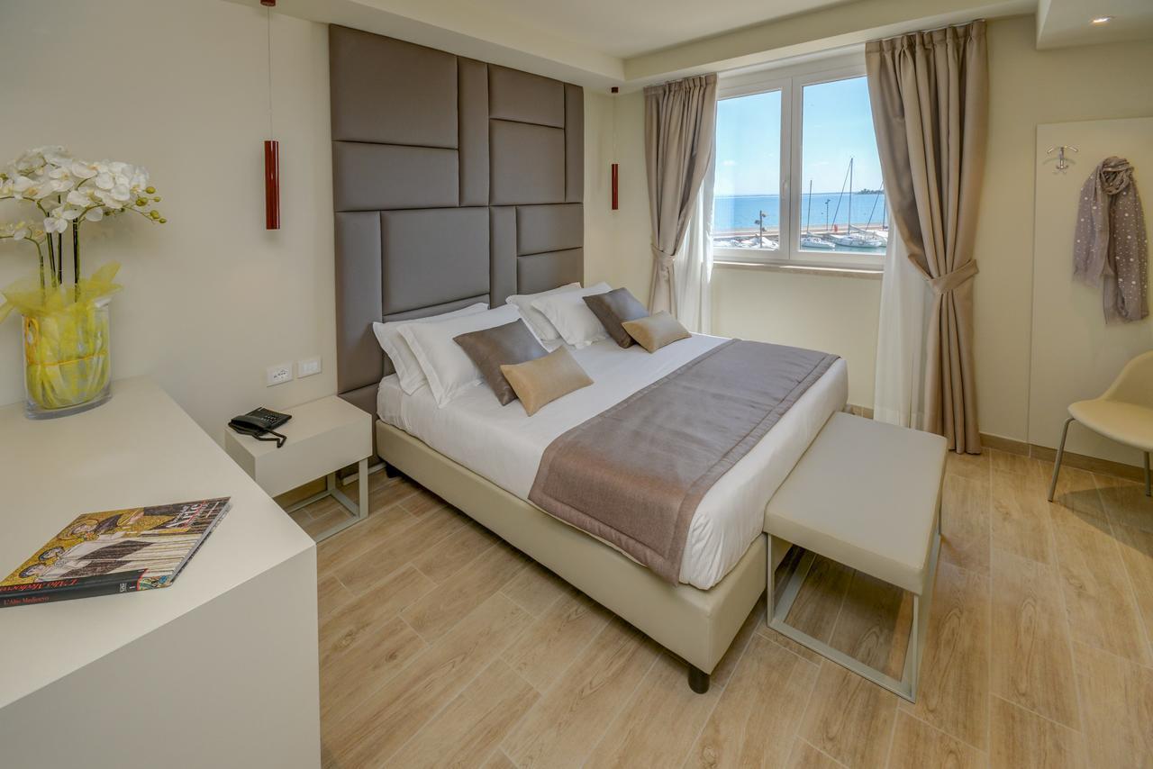 Hotel Villa Garuti Padenghe sul Garda Eksteriør billede