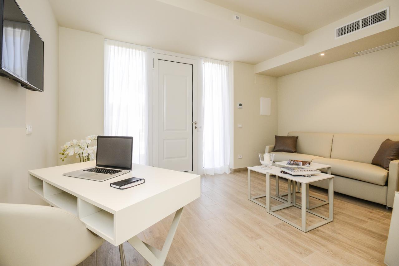 Hotel Villa Garuti Padenghe sul Garda Eksteriør billede